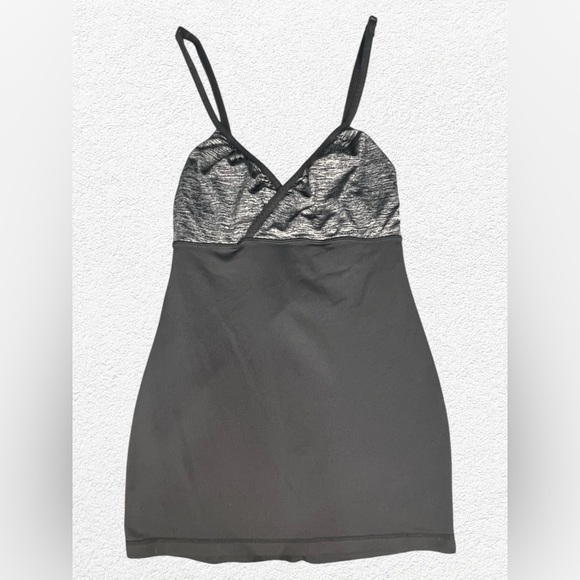 Lululemon | Embrace Cross Front Tank - Picture 5 of 7
